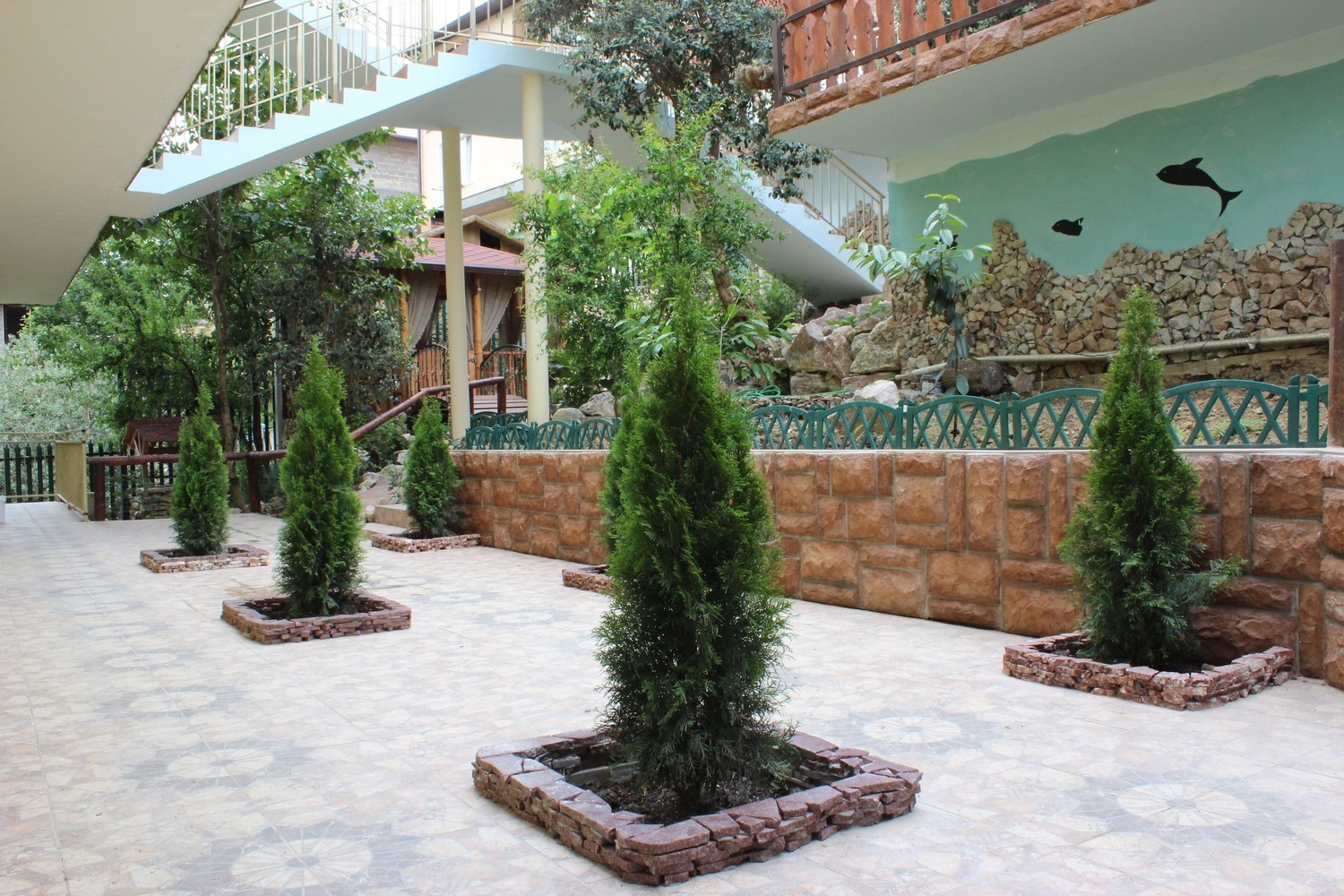 Территория - гостевой дом Аида